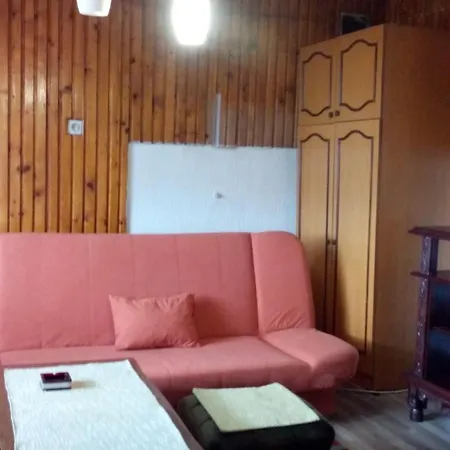 Nuki Apartman Old Town *